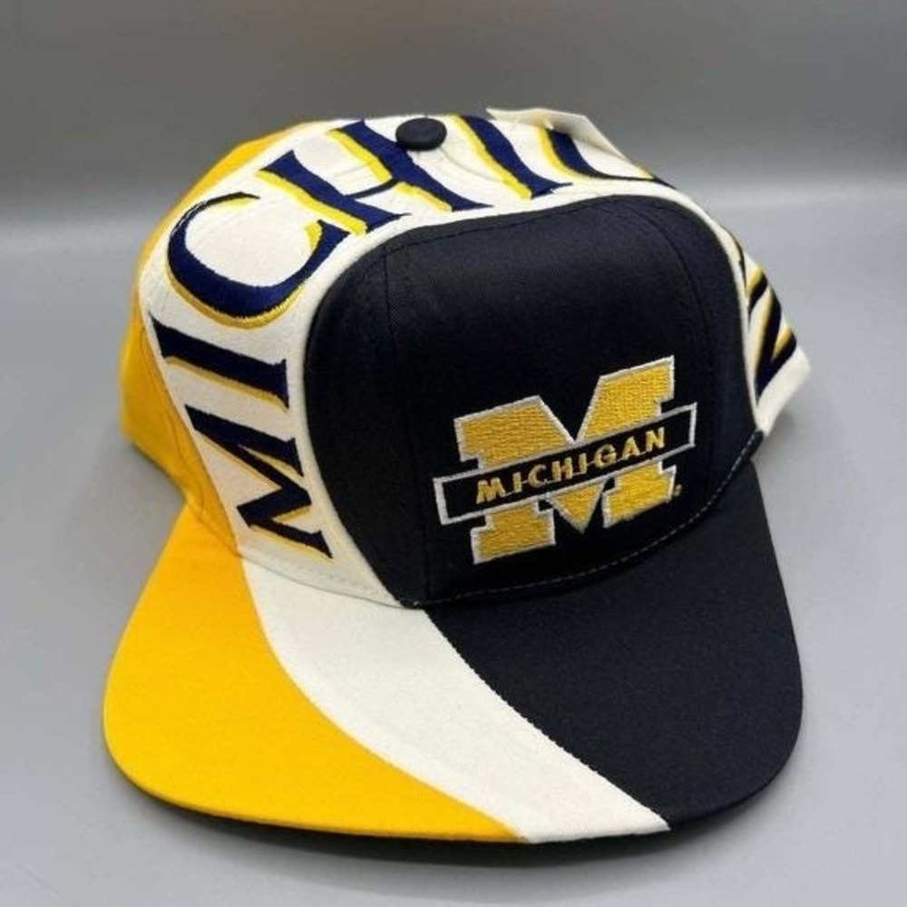 Vintage Michigan Wolverines Hat Men Twins Enterprise‎ Snap Back Cap New